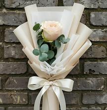 Букет Королевская звезда в Олекминске Букет цветов из:  Розы в Олекминске