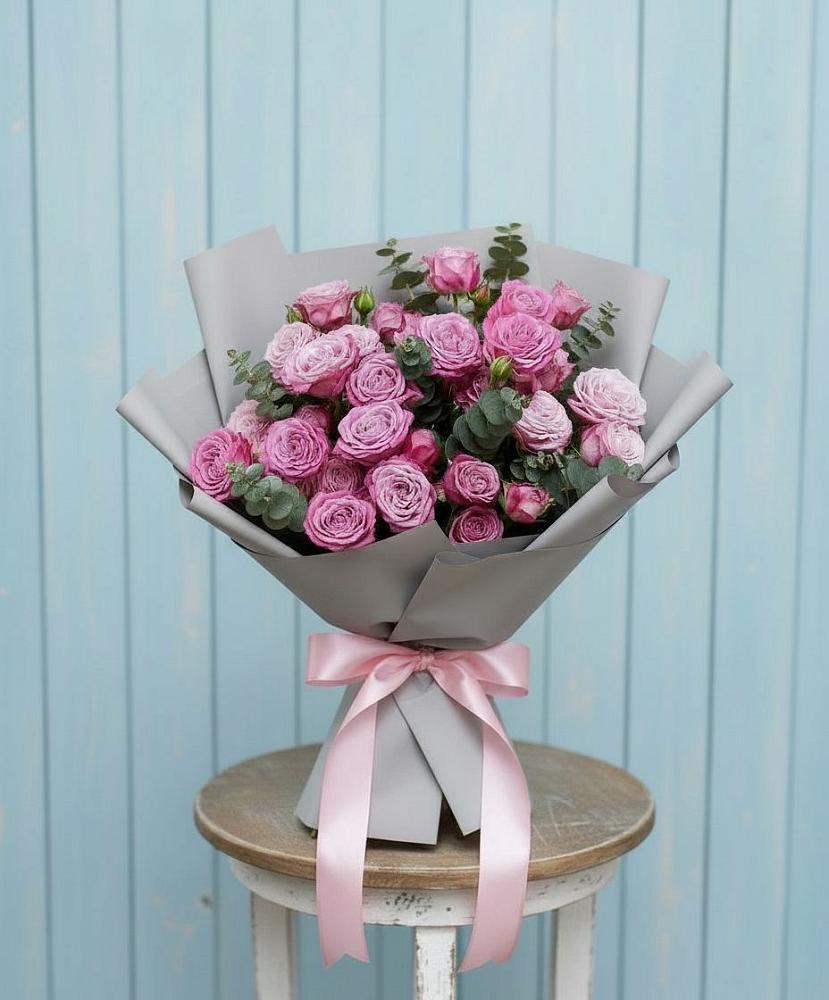 Композиция Яркий комплимент в Олекминске Букет цветов из: Розы в Олекминске