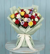 Букет Модная красотка в Олекминске Букет цветов из:  Розы в Олекминске