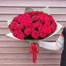 55 Красных роз #REPLACE_PRED# Олекминске Букет 55 Красных роз Фридом #REPLACE_PRED# Олекминске