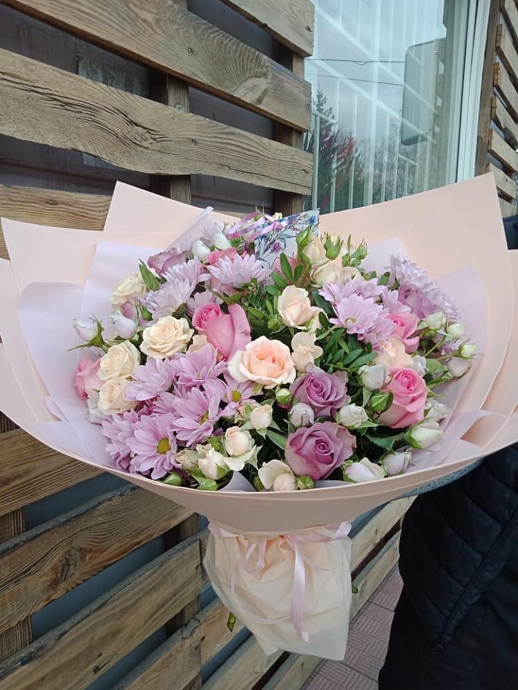 Букет фея в Олекминске Букет цветов из: Розы и Хризантемы в Олекминске