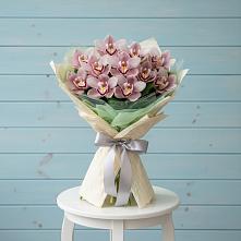 Букет 11 орхидей в Олекминске Букет цветов из:  Орхидеи и Розы в Олекминске