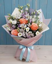 Букет Утренняя свежесть в Олекминске Букет цветов из:  Лизиантусы, Розы, Альстромерии и Гипсофила в Олекминске