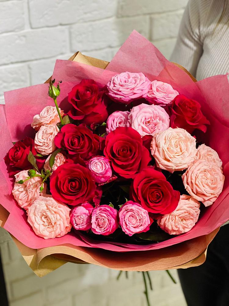 Букет Великолепный в Олекминске Букет цветов из: Розы в Олекминске