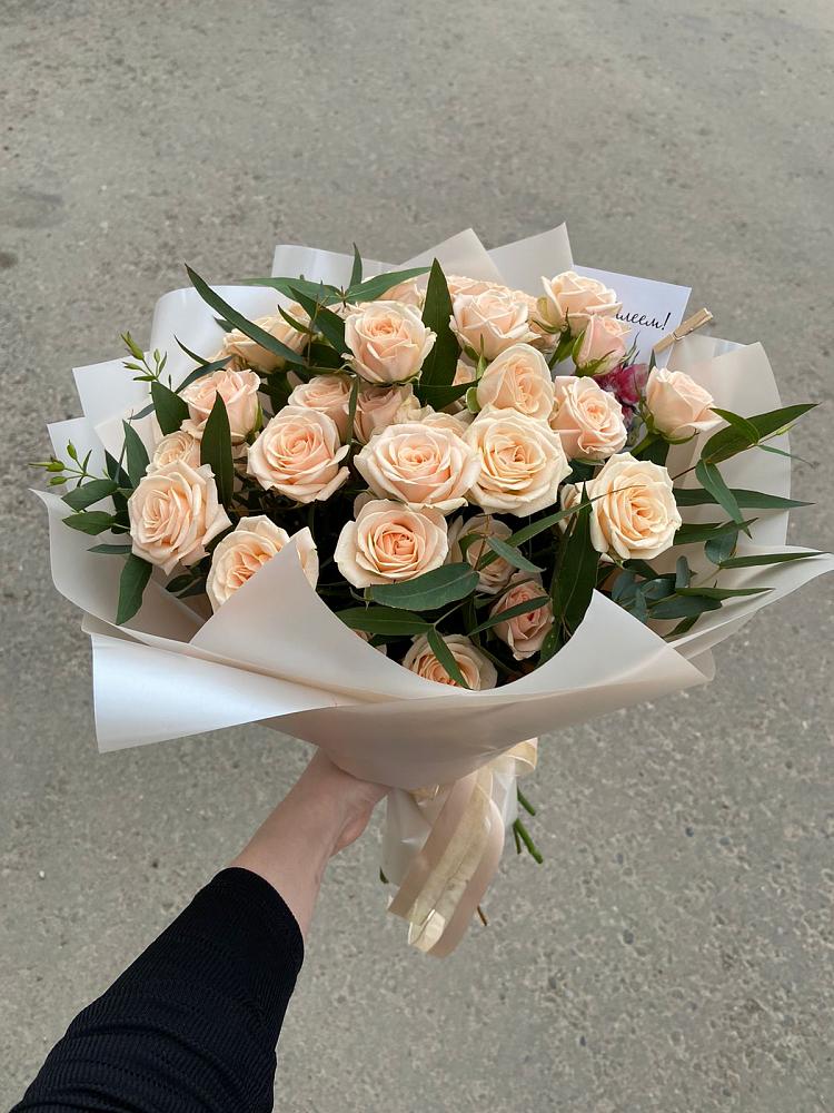 Кремовые розы Латте в Олекминске Букет Кремовые розы Латте в Олекминске