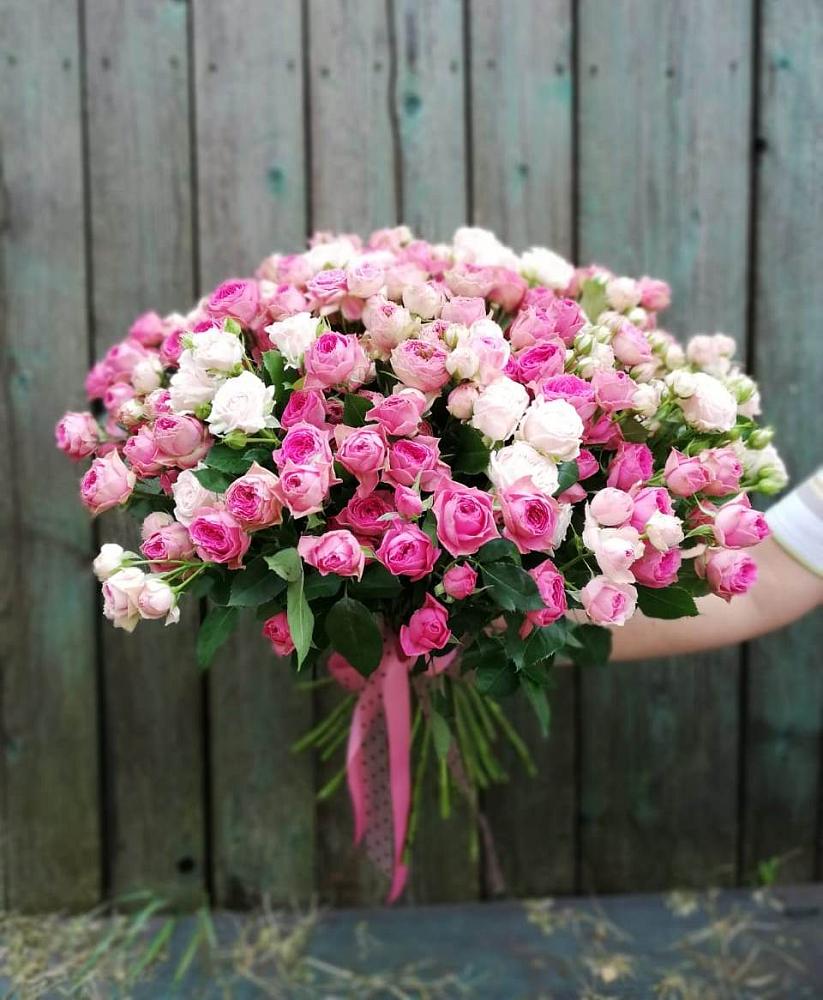 Букет Розовые кустовые розы Натали и Лав Лидия в Олекминске