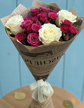 Букет Удивительный из роз в Олекминске Букет цветов из:  Розы в Олекминске