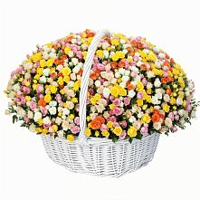 Премиум корзина Кустовых Роз в Олекминске Премиум букет из: Розы в Олекминске